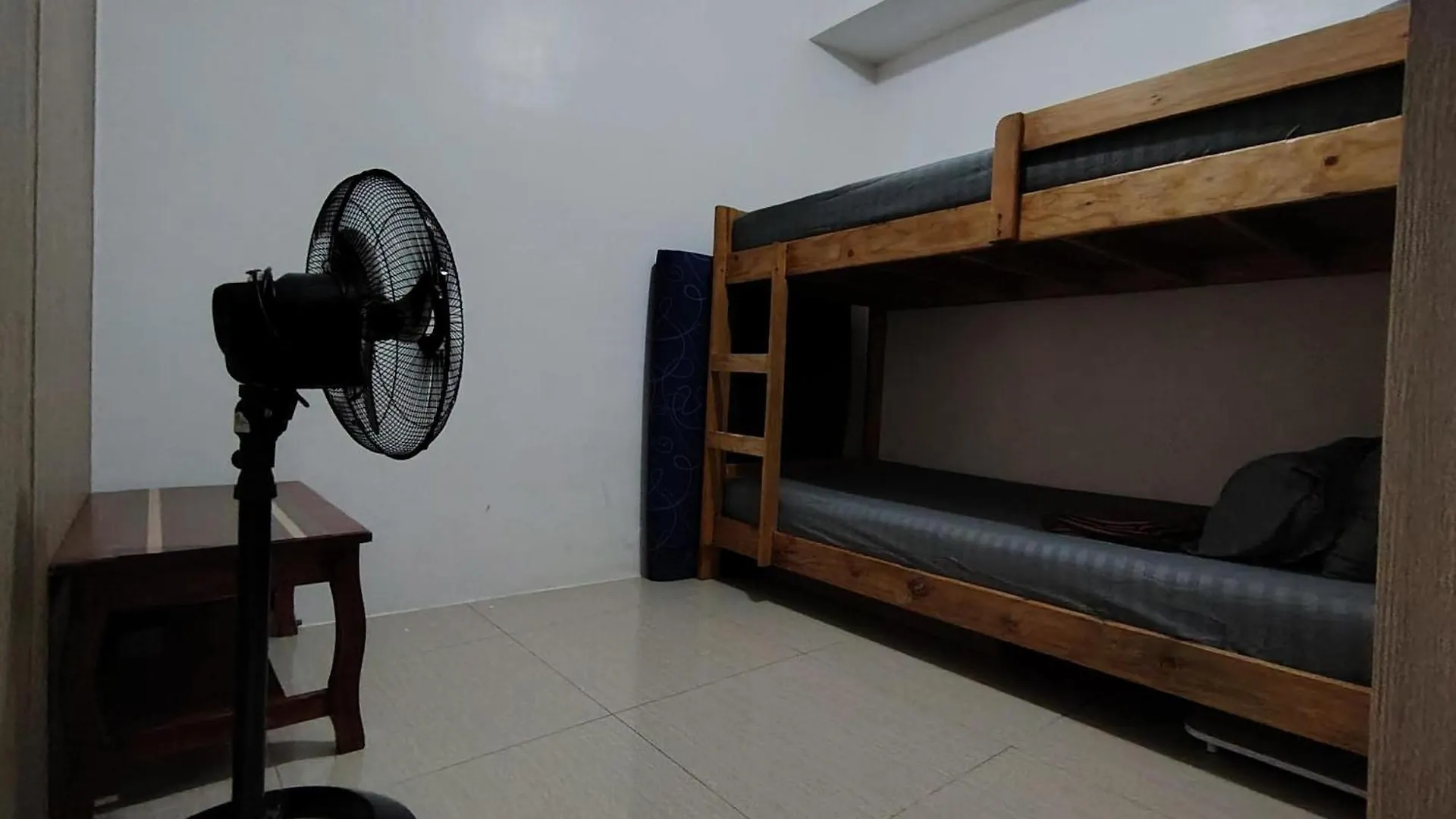 Shore Residences - 2 Bedroom Pool View Near Moa Manila