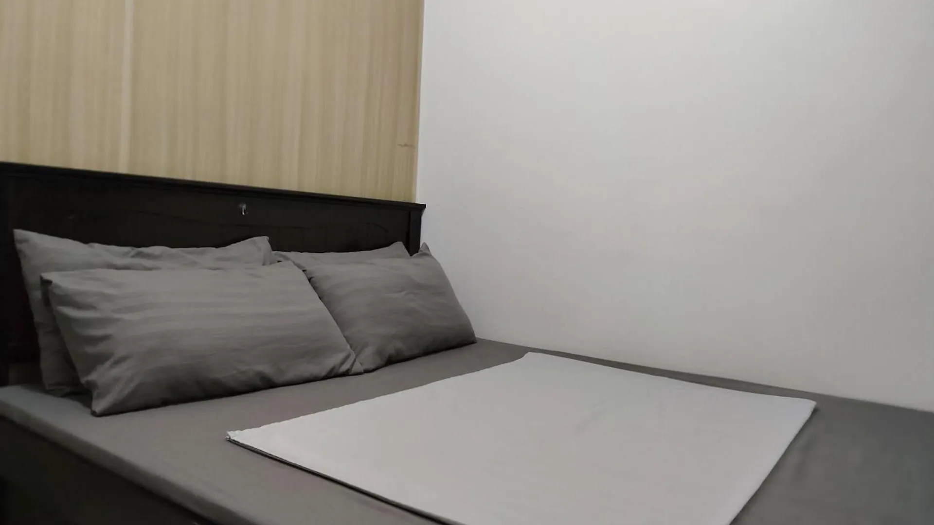 Shore Residences - 2 Bedroom Pool View Near Moa Manila